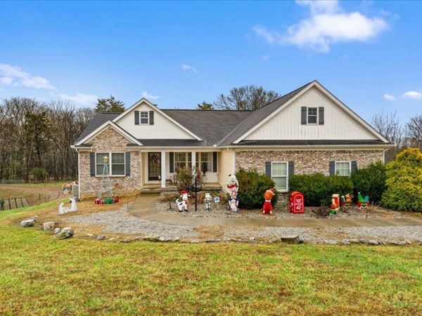 967 Dumplin Valley Rd, Jefferson City, TN 37760