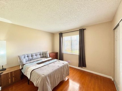 9328 Aizenberg Cir, Elk Grove, CA 95624 Photo