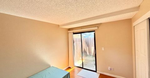 9328 Aizenberg Cir, Elk Grove, CA 95624 Photo