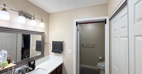 9328 Aizenberg Cir, Elk Grove, CA 95624 Photo