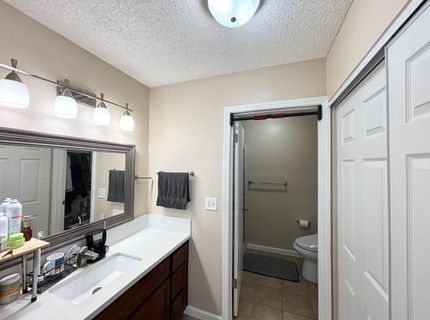 9328 Aizenberg Cir, Elk Grove, CA 95624 Photo