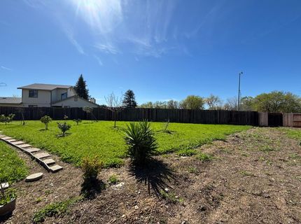 9328 Aizenberg Cir, Elk Grove, CA 95624 Photo