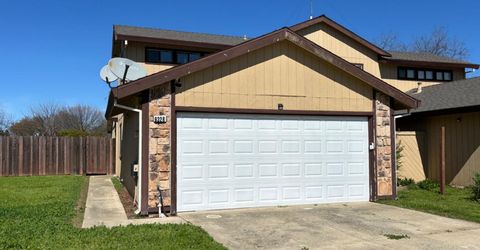 9328 Aizenberg Cir, Elk Grove, CA 95624 Photo