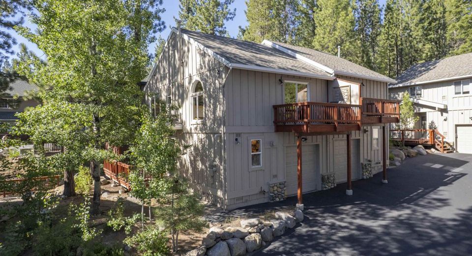 12471 Northwoods Boulevard, Truckee, CA 96161 Photo