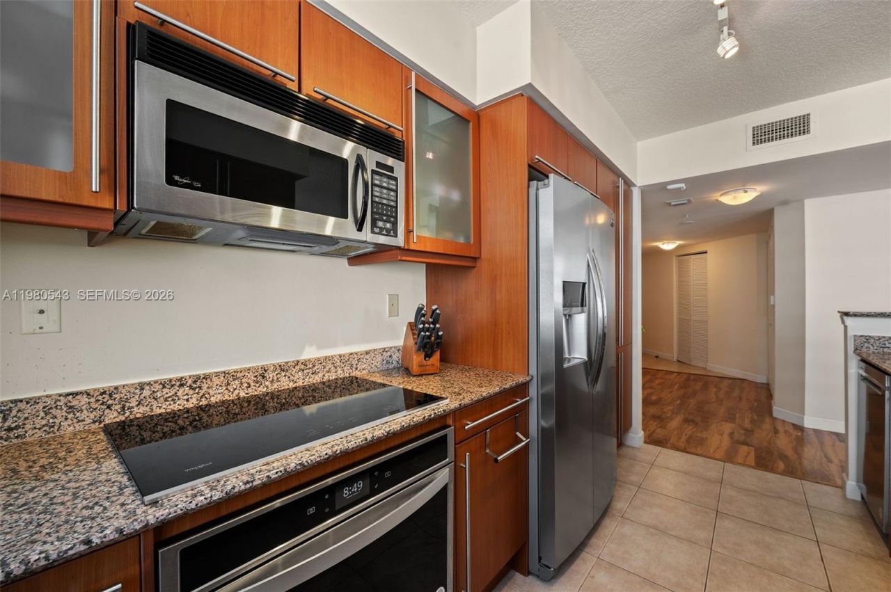 2080 S Ocean Dr, Unit 1402, Hallandale Beach, FL 33009 Photo