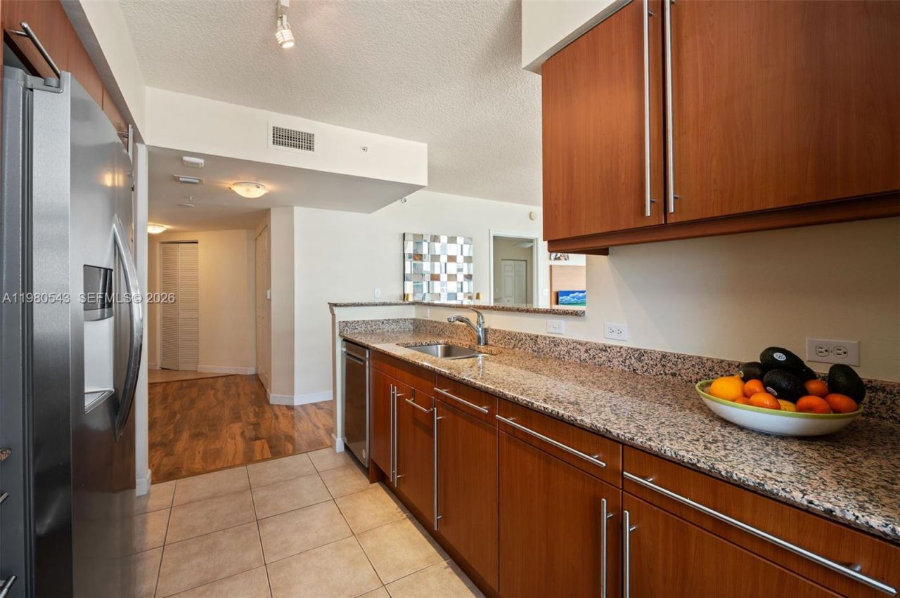 2080 S Ocean Dr, Unit 1402, Hallandale Beach, FL 33009 Photo