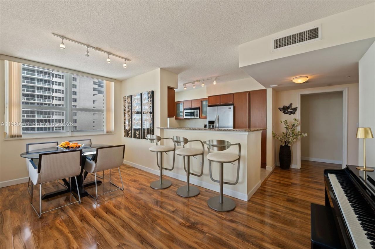 2080 S Ocean Dr, Unit 1402, Hallandale Beach, FL 33009 Photo