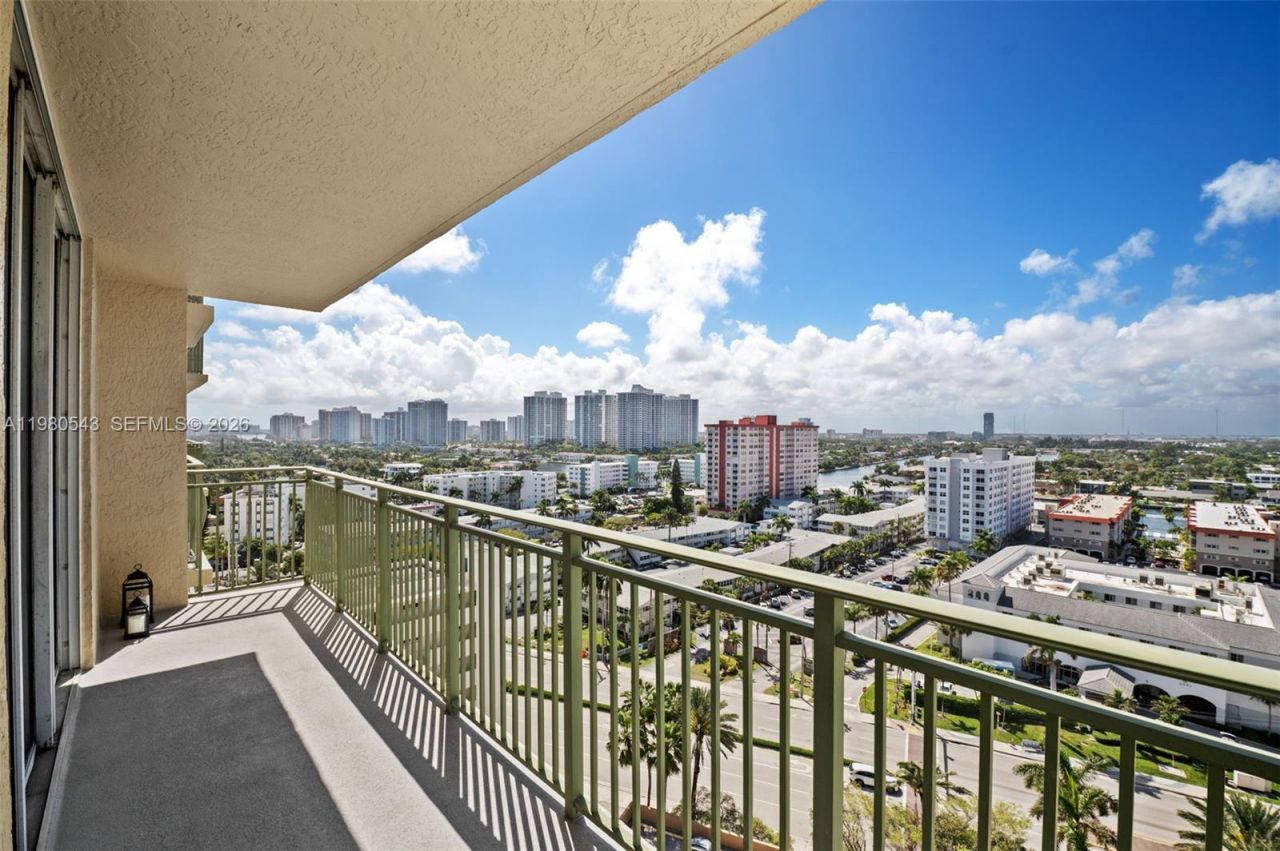2080 S Ocean Dr, Unit 1402, Hallandale Beach, FL 33009 Photo