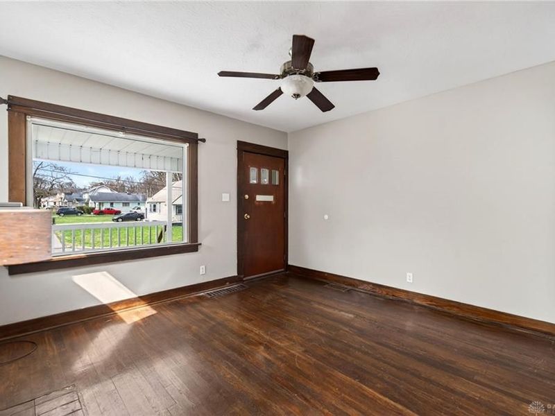 214 Geneva Road, Dayton, OH 45417 Photo 6