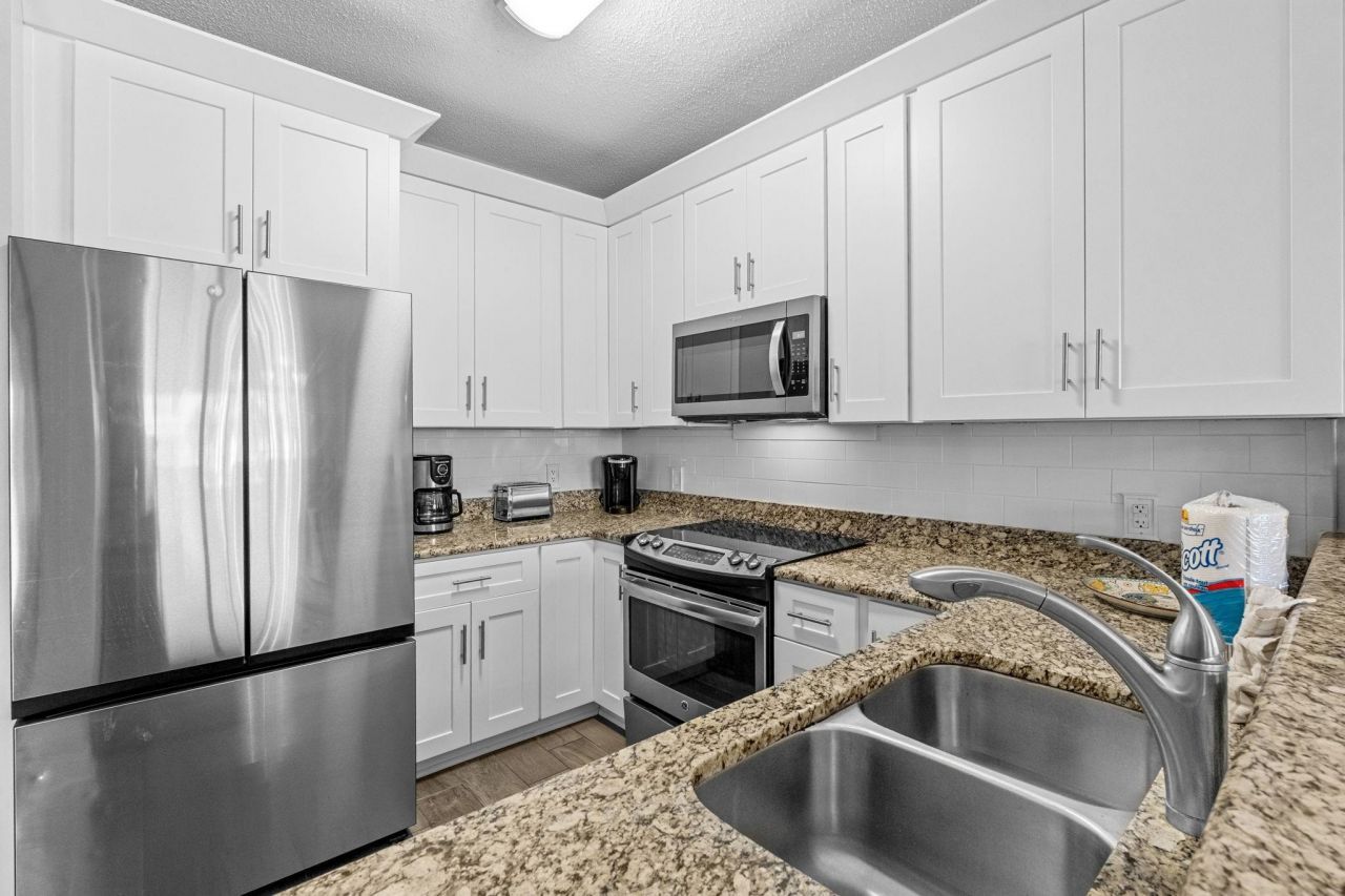 1020 S Ocean Blvd. Photo 22