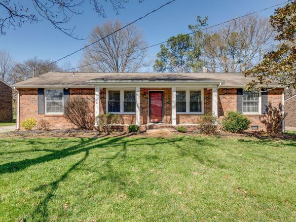 5413 Country Dr, Nashville, TN 37211