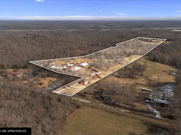 1429 Hunley Branch Rd , Charlotte, TN 37036