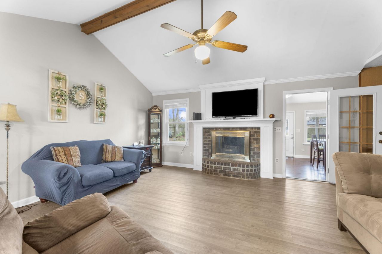 411 Indian Drive Photo 11