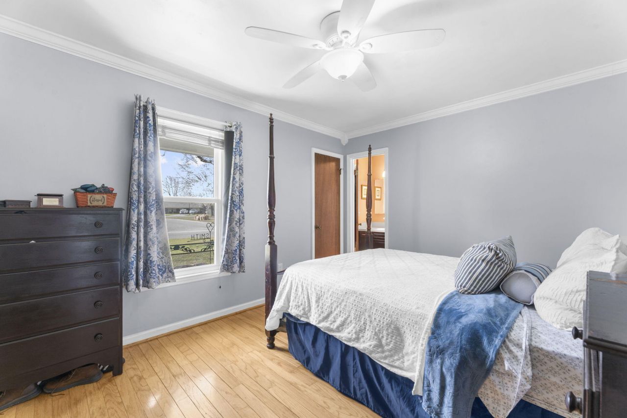 411 Indian Drive Photo 17