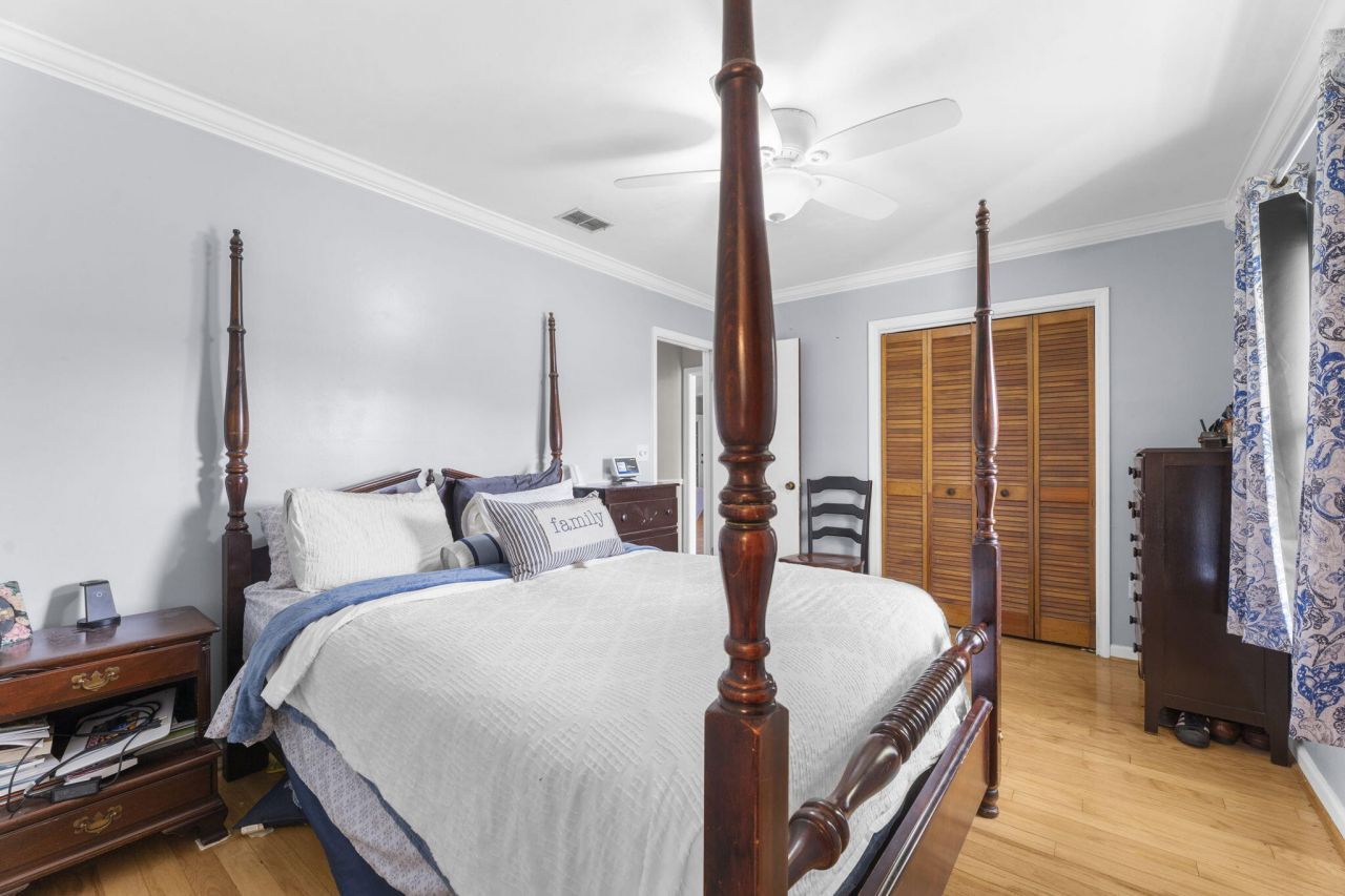 411 Indian Drive Photo 18