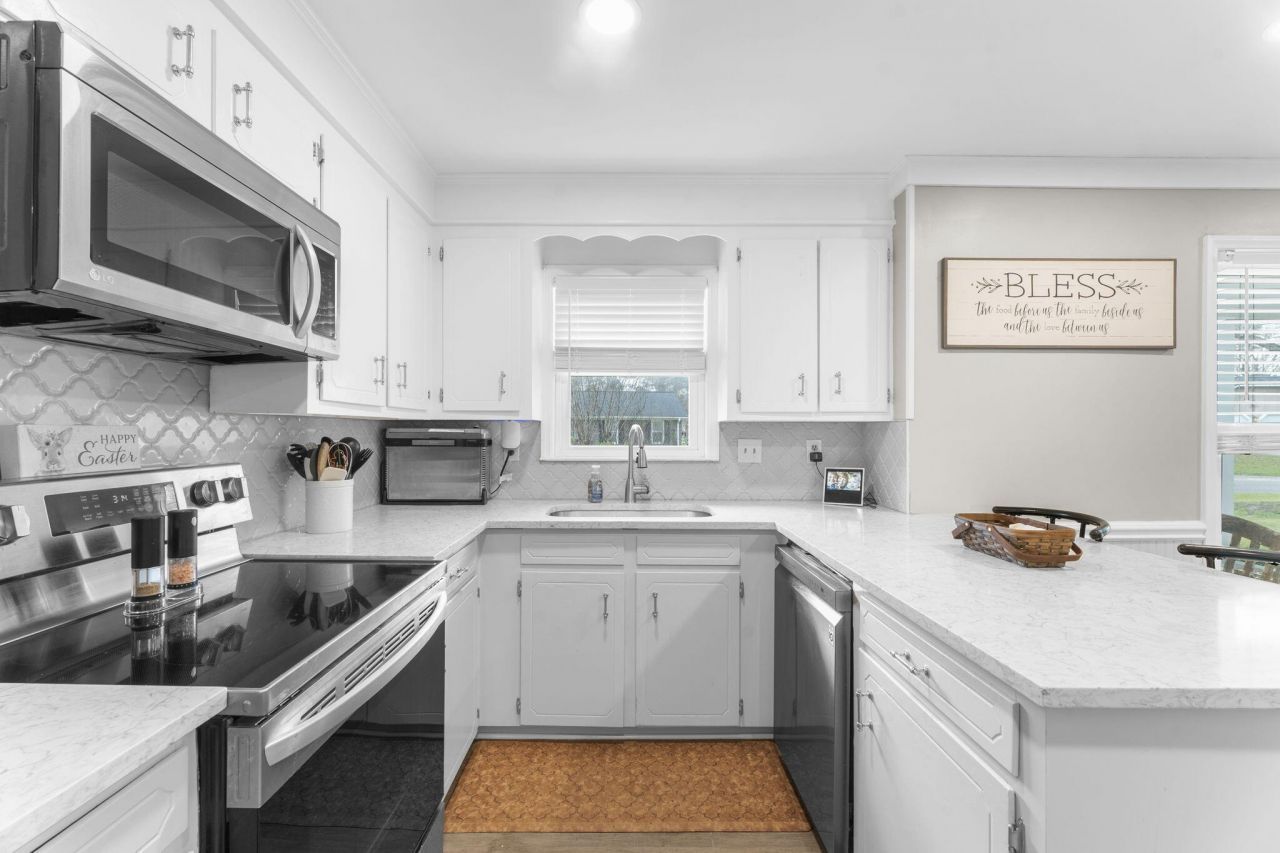 411 Indian Drive Photo 5