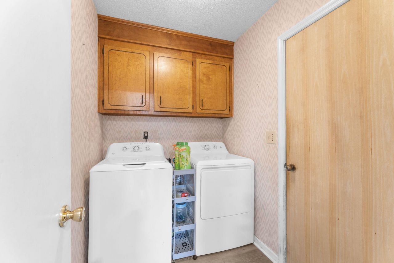 411 Indian Drive Photo 7