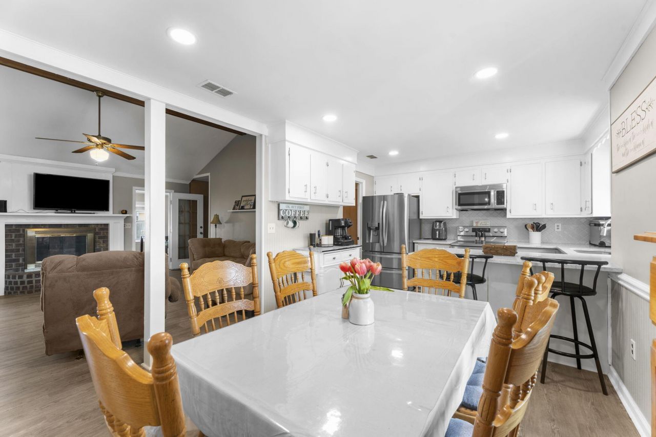 411 Indian Drive Photo 8