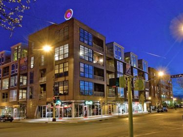 2938 Emerson Avenue S, Unit 2930 Emers, Minneapolis, MN 55408