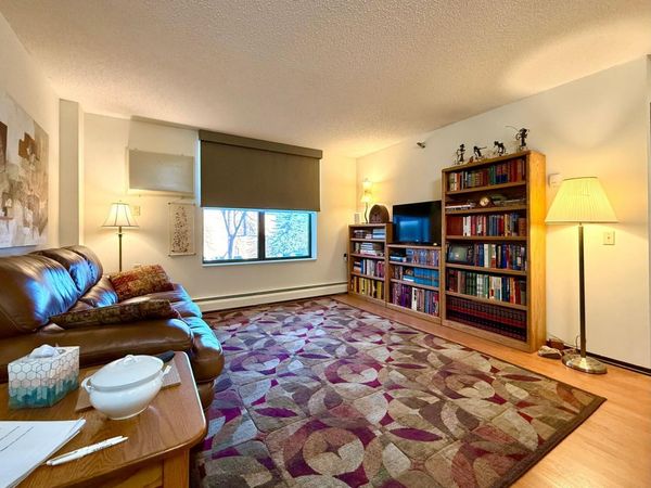 7600 Golden Valley Road , Unit 305, Golden Valley, MN 55427