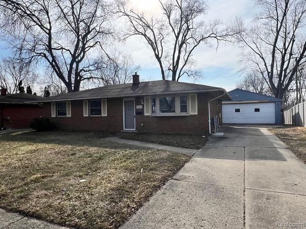 5004 Hayes Street, Wayne, MI 48184