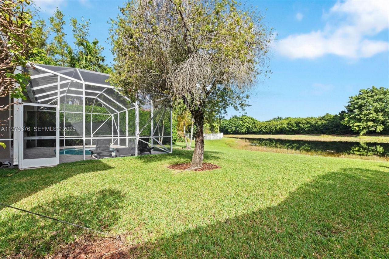 1533 Cardinal Way , Weston, FL 33327 Photo