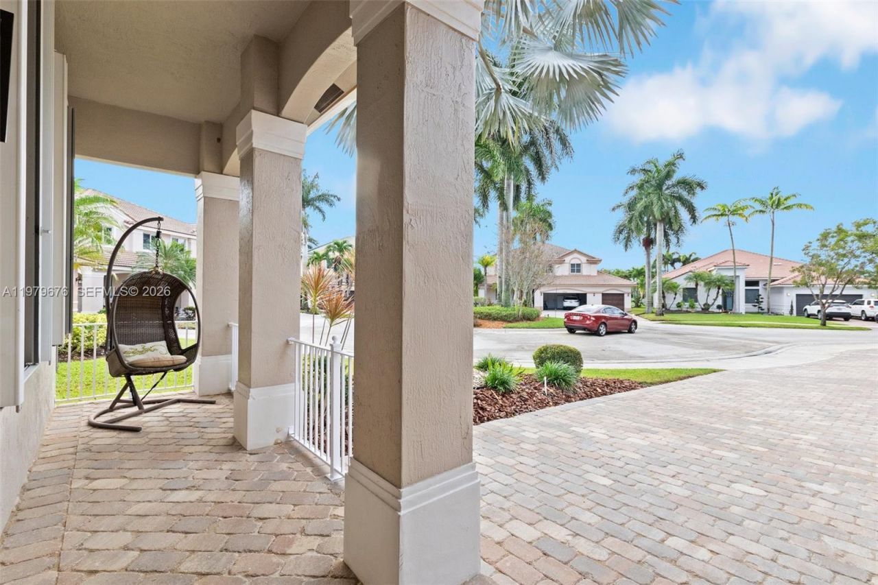 1533 Cardinal Way , Weston, FL 33327 Photo