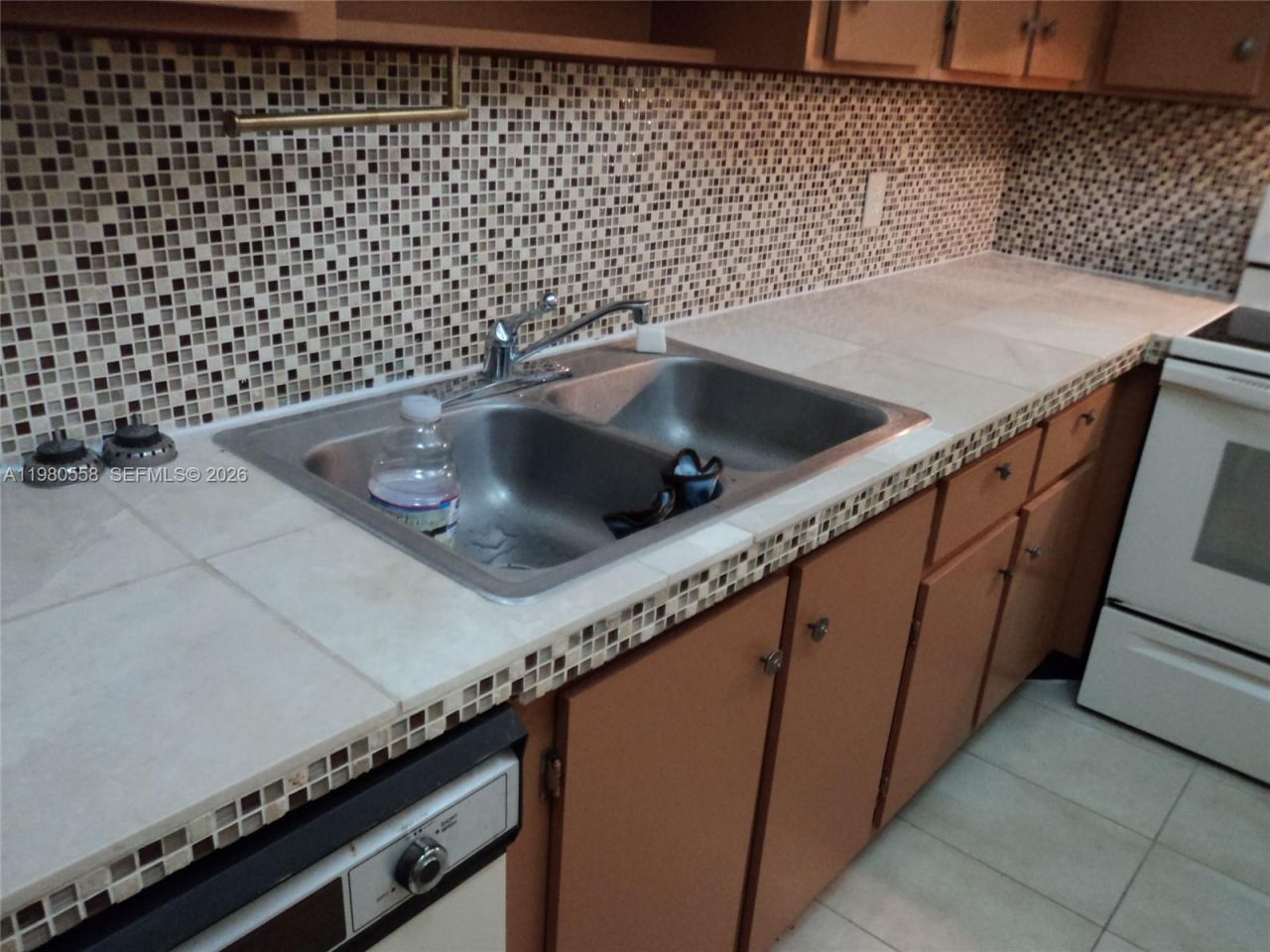 1301 NE 7th St, Unit 511, Hallandale Beach, FL 33009 Photo