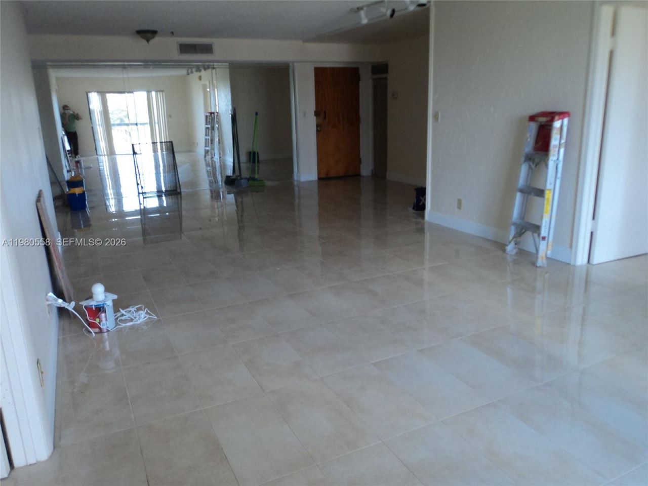 1301 NE 7th St, Unit 511, Hallandale Beach, FL 33009 Photo