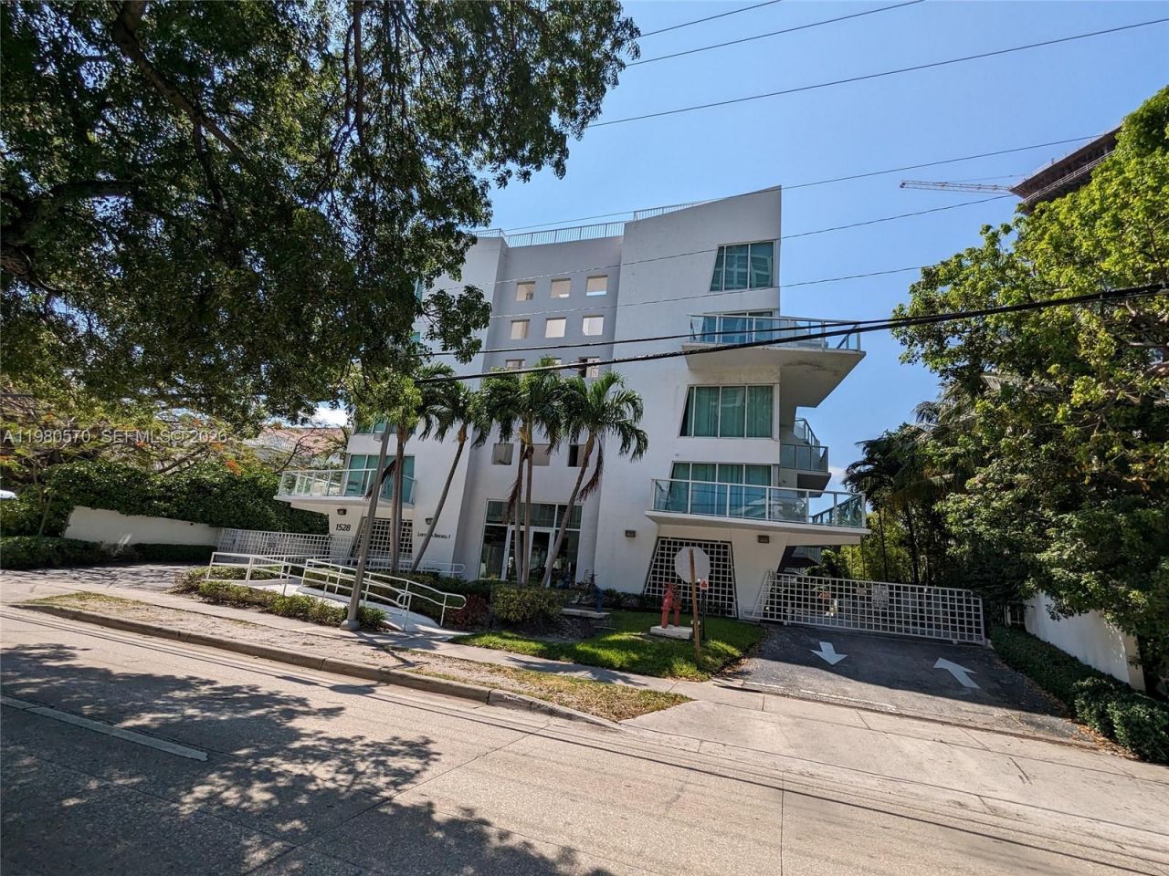 1528 Brickell Ave , Unit 104, Miami, FL 33129 Photo