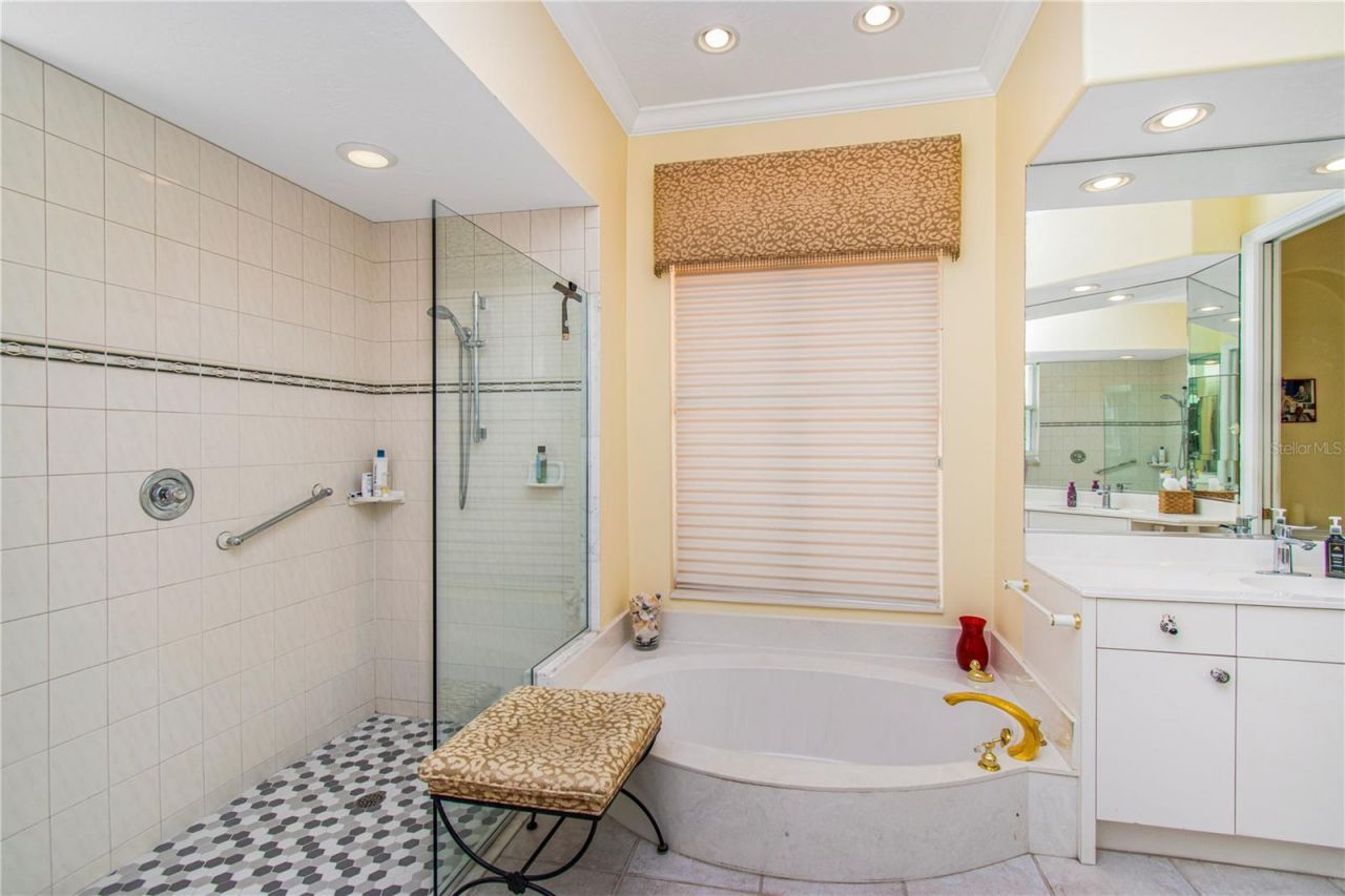 7302 Eaton Court, University Park, FL 34201 Photo