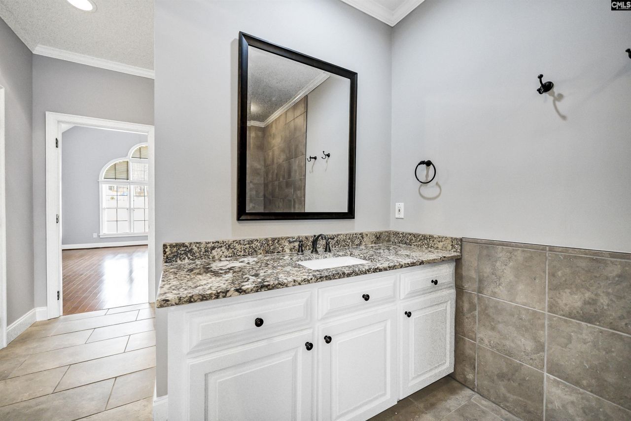 104 Inverness Drive  Photo 21