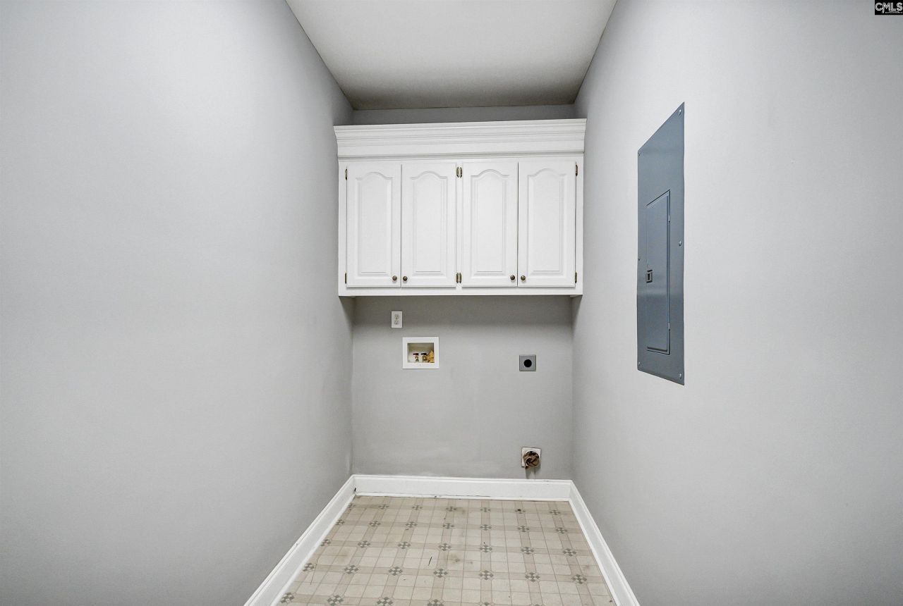 104 Inverness Drive  Photo 33