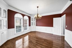 104 Inverness Drive  photo 4