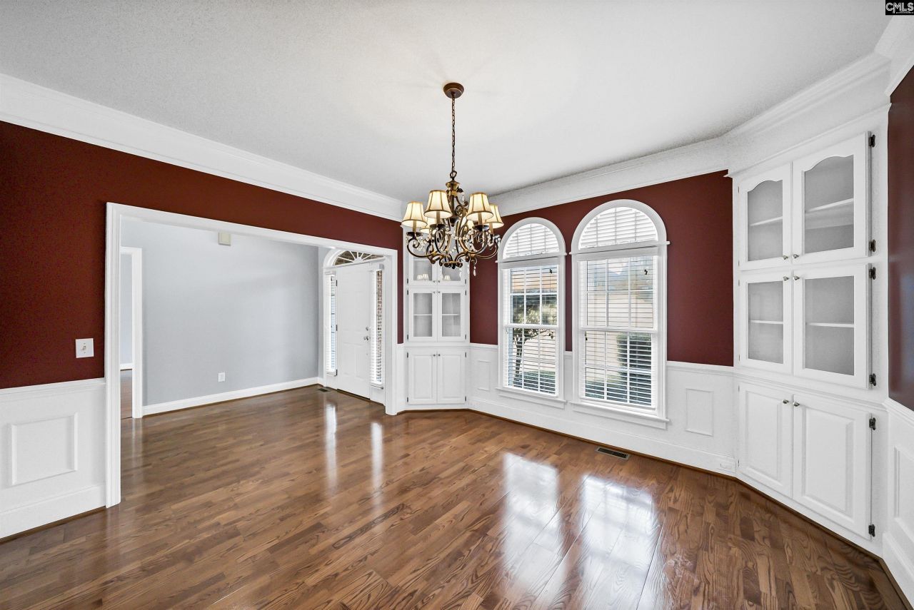 104 Inverness Drive  Photo 6