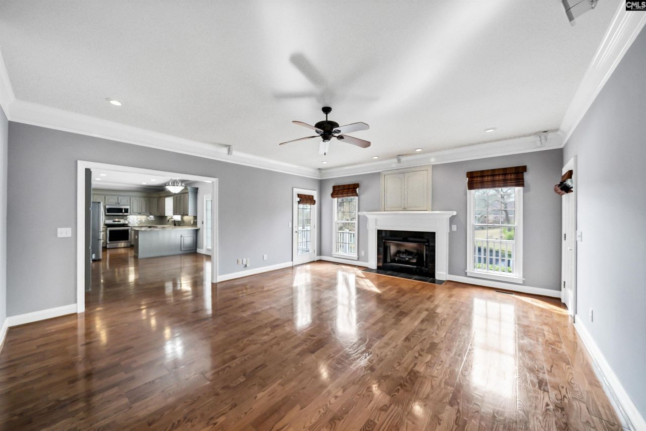 104 Inverness Drive  Photo 7