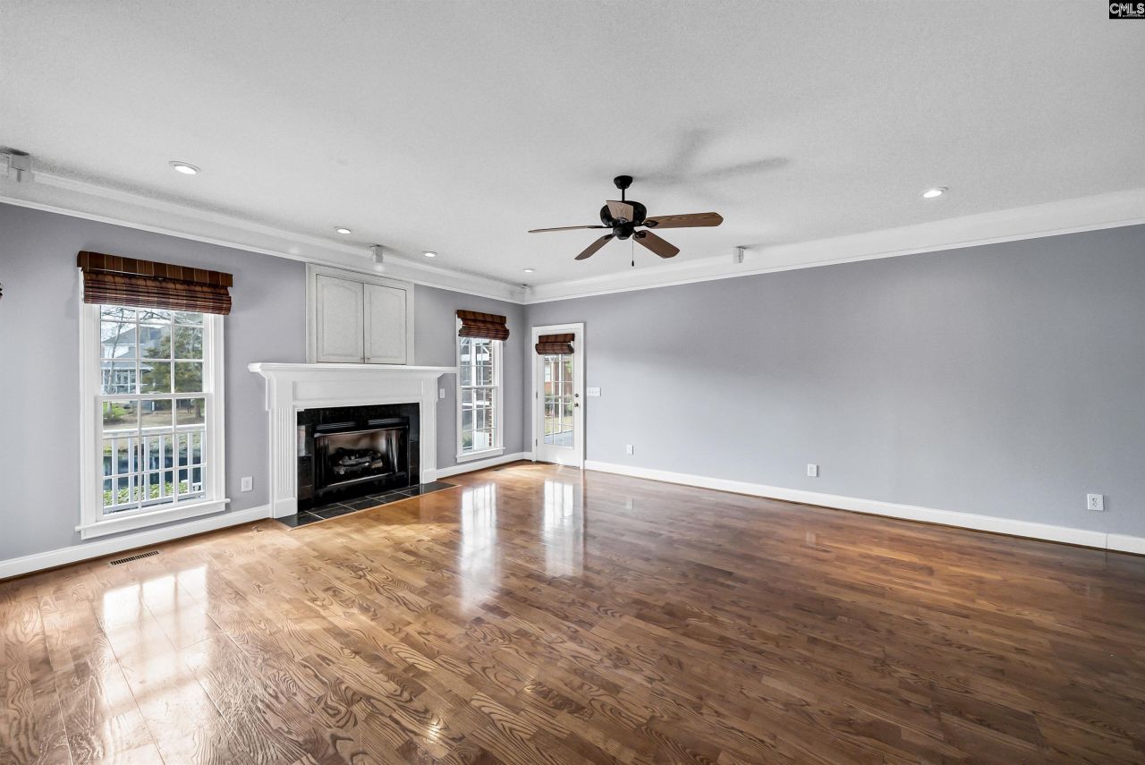 104 Inverness Drive  Photo 9