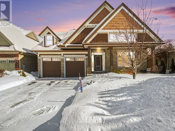 170 Solera Circle, Ottawa, ON K1T0C8