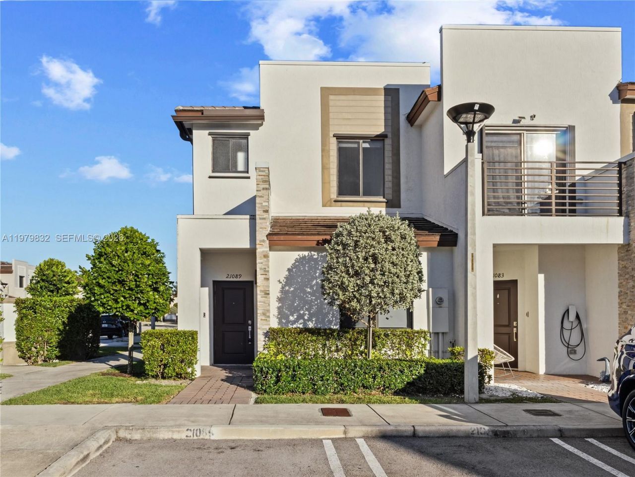 21089 NE 8th Ave, Miami, FL 33179 Photo