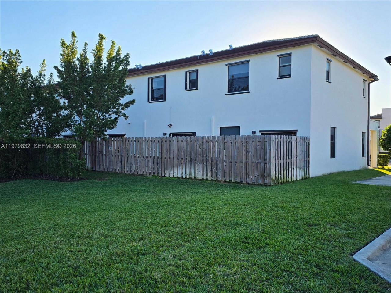 21089 NE 8th Ave, Miami, FL 33179 Photo