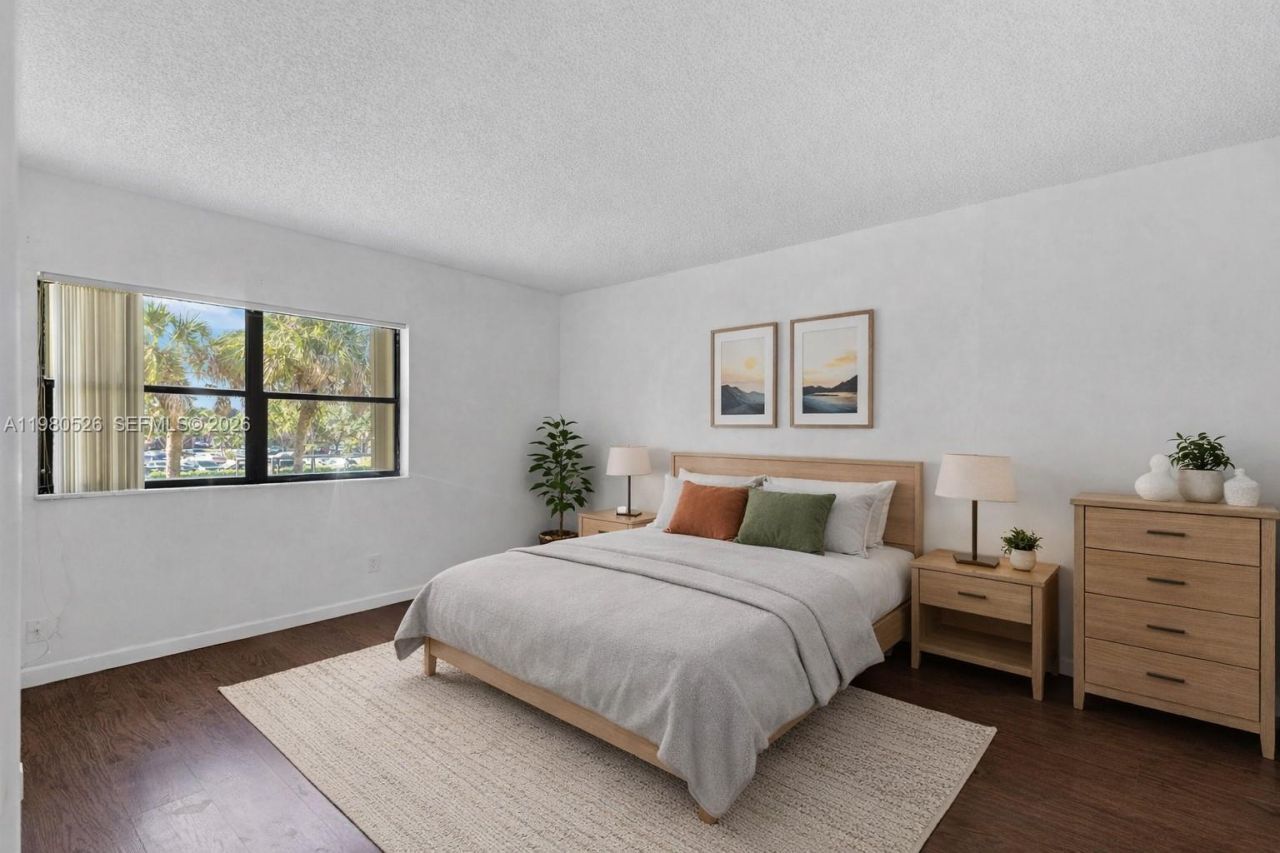 230 Lakeview Dr , Unit 206, Weston, FL 33326 Photo