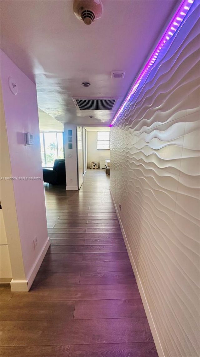 19390 Collins Ave , Unit 424, Sunny Isles Beach, FL 33160 Photo