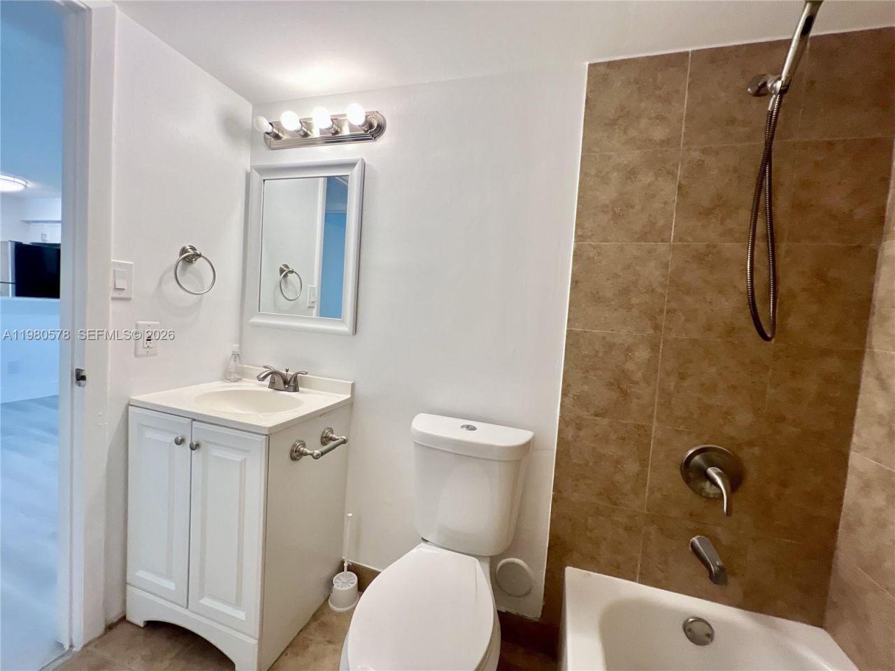 640 S Park Rd, Unit 12-4, Hollywood, FL 33021 Photo