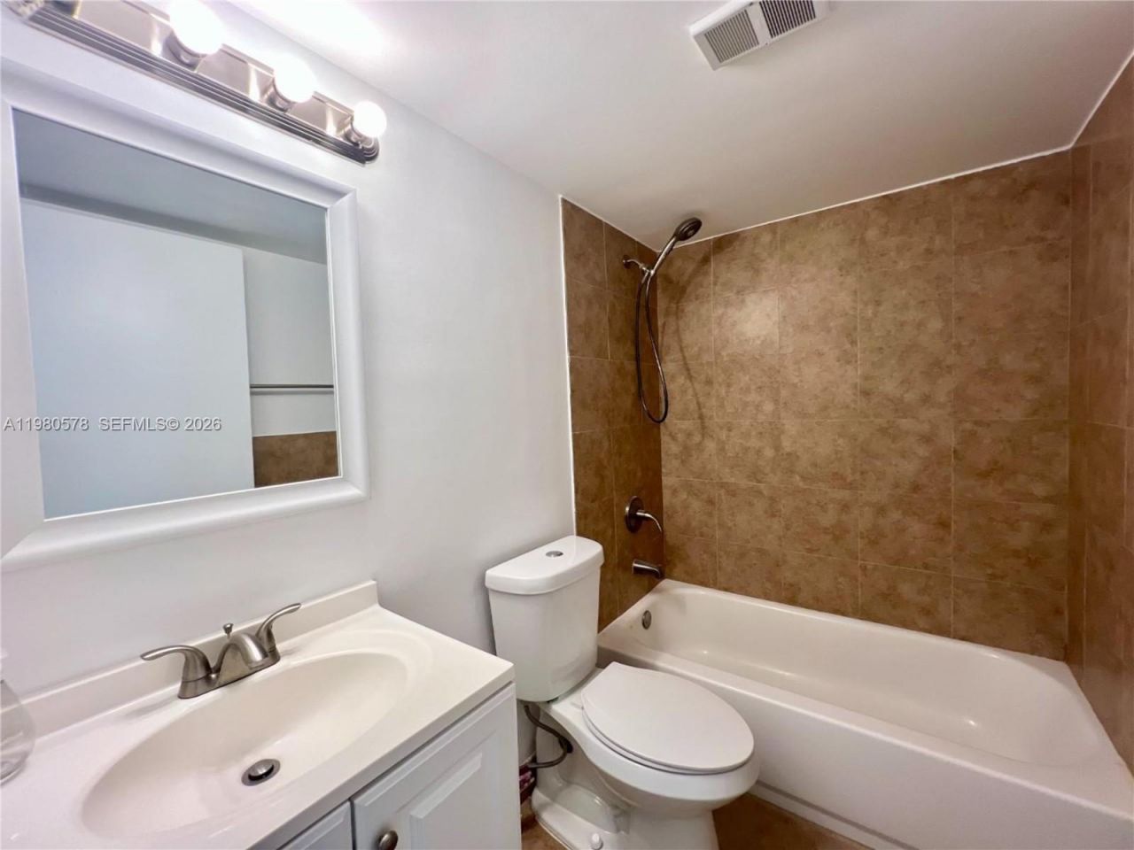 640 S Park Rd, Unit 12-4, Hollywood, FL 33021 Photo