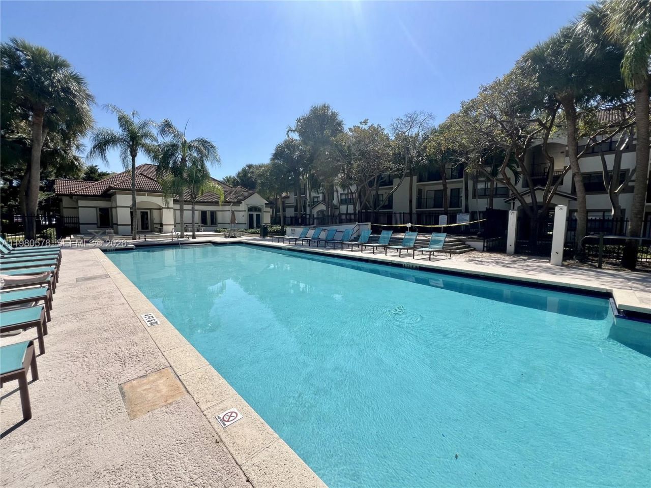 640 S Park Rd, Unit 12-4, Hollywood, FL 33021 Photo