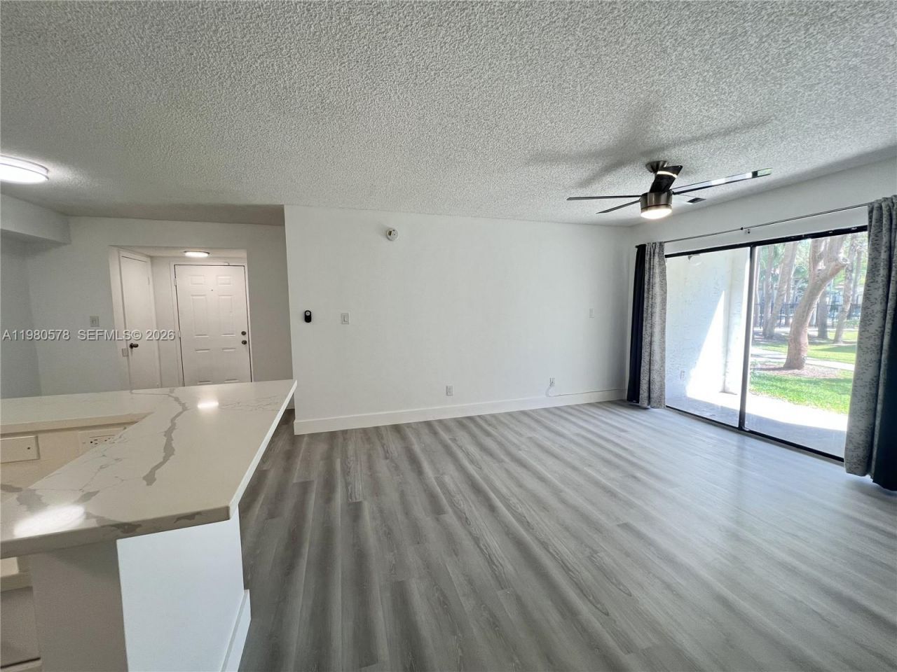 640 S Park Rd, Unit 12-4, Hollywood, FL 33021 Photo