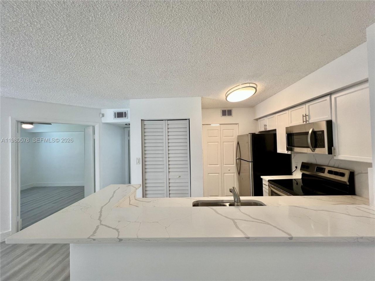 640 S Park Rd, Unit 12-4, Hollywood, FL 33021 Photo