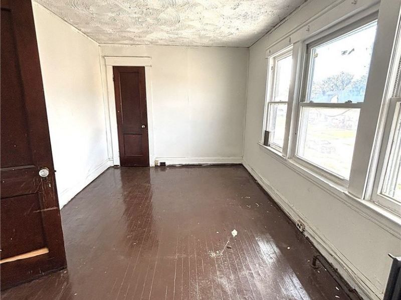 4225 E 128th Street , Cleveland, OH 44105 Photo 4