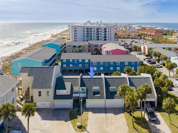 1686 Calle Bonita, Pensacola Beach, FL 32561