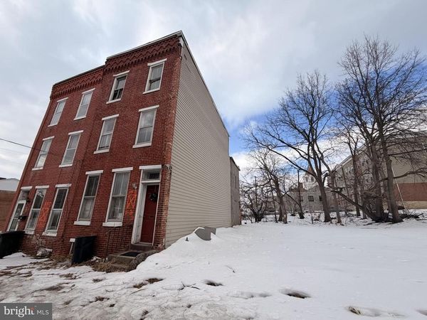 428 KELKER , HARRISBURG, PA 17102